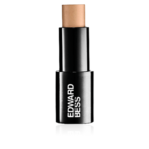 Closeup_bc144484297d1669c8806560325c2e43c7c8de86_eb_concealer_naturaltan